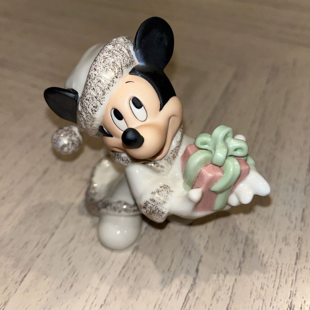 Lenox Disney Showcase Collection Christmas with Mickey 4" tall